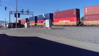 BNSF 5334 Eastbound Double Stack Intermodal Train - Corona ,CA 12/13/2017