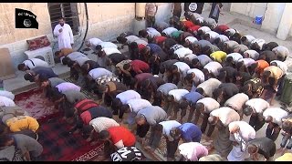 Islamic State video shows conversion of Yazidi men to Islam Resimi