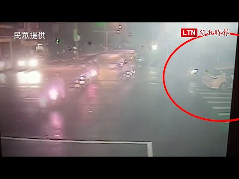 小黃司機疑酒駕 惡夜自撞安全島身亡