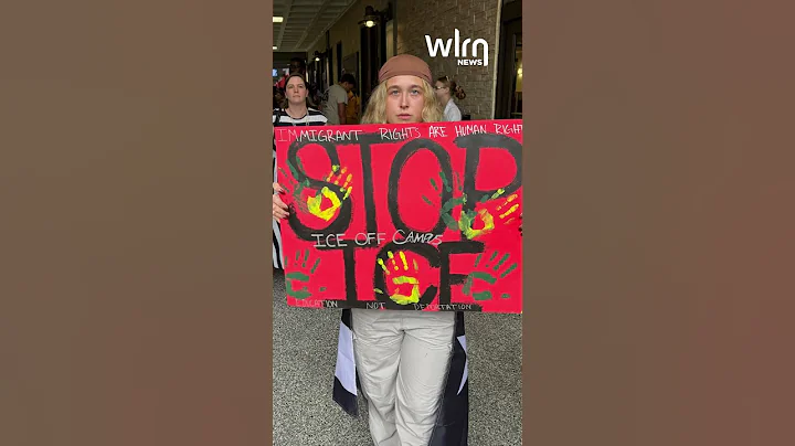 Students protest FAU partnership with ICE | WLRN News Shorts