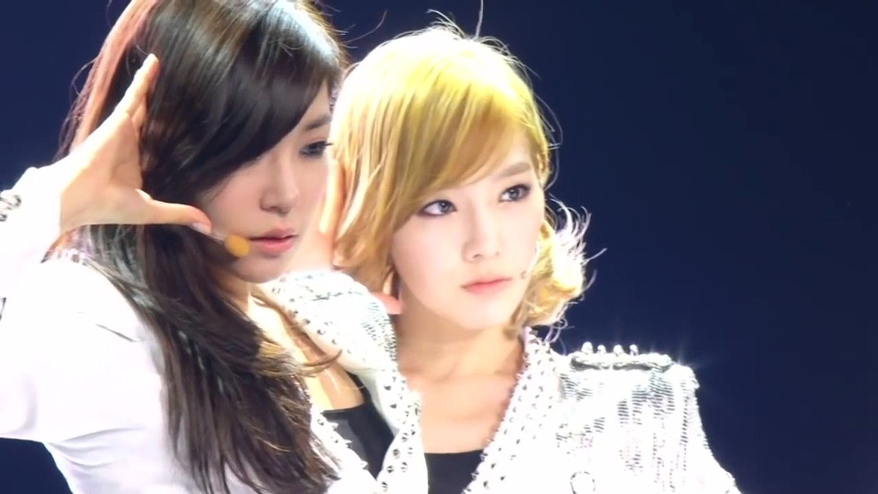 Top 10 Favourite SNSD Concert Performances - YouTube