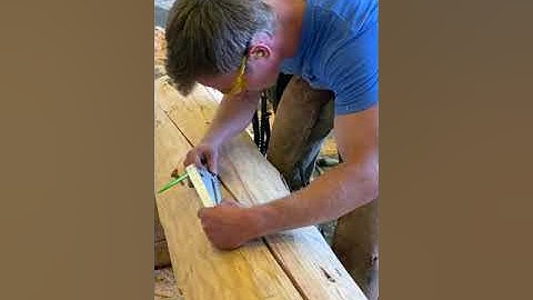 How To Build A Log Cabin: Scandanavian Full Scribe Log Cabin Saddle Notch Crafting