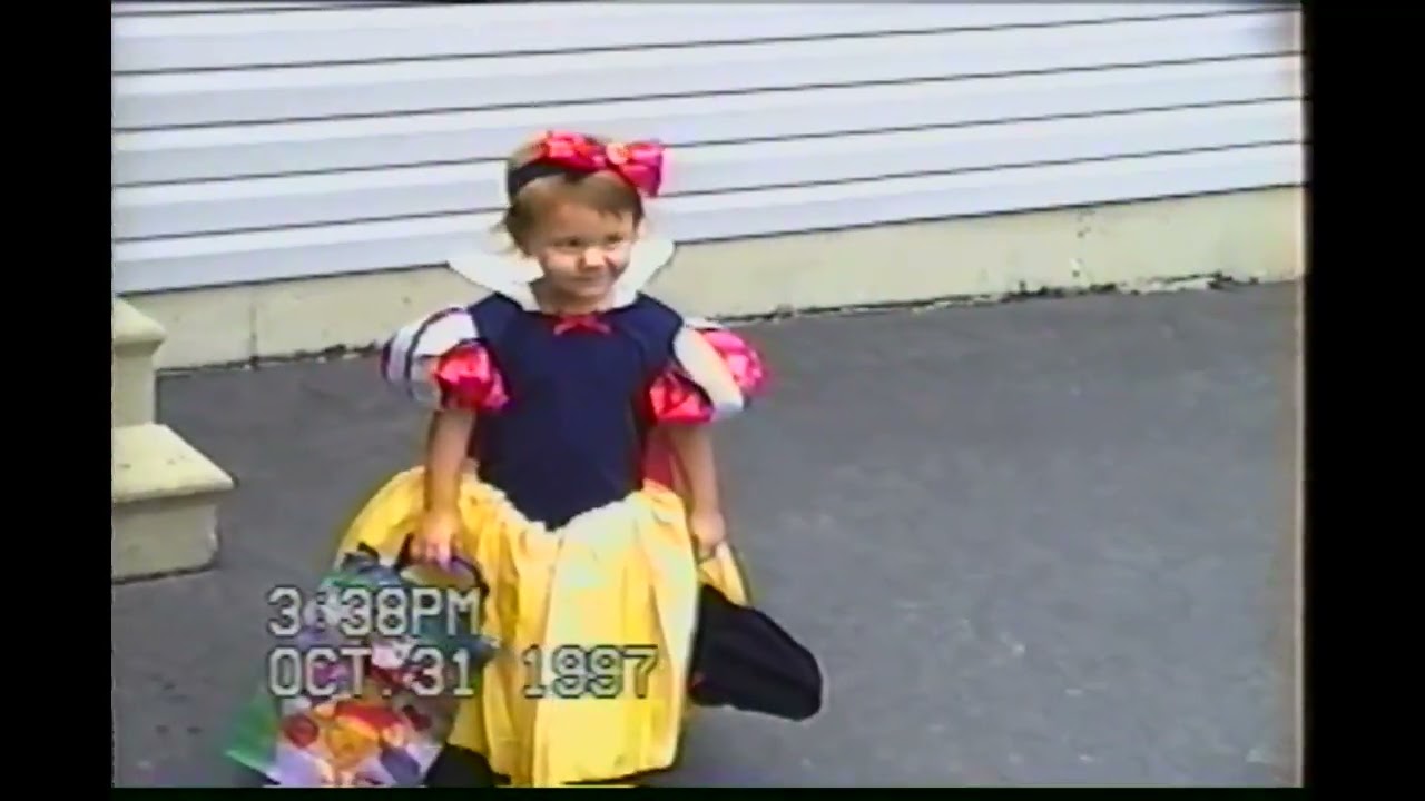 Halloween and Mom & Dads House October 31, 1997