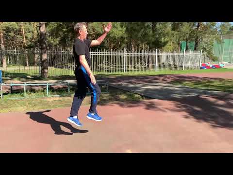 Костицын Юрий Иванович делится опытом подготовки юных легкоатлетов (беговые и прыжковые упражнения)