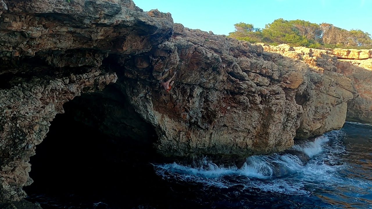 Attack of the spindly killer fish - 7a+ - Cala Sa Nau Mallorca