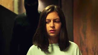 機械の義手をつけた美少女と喋る犬、そして黒い立方体／映画『黒い箱のアリス』予告編