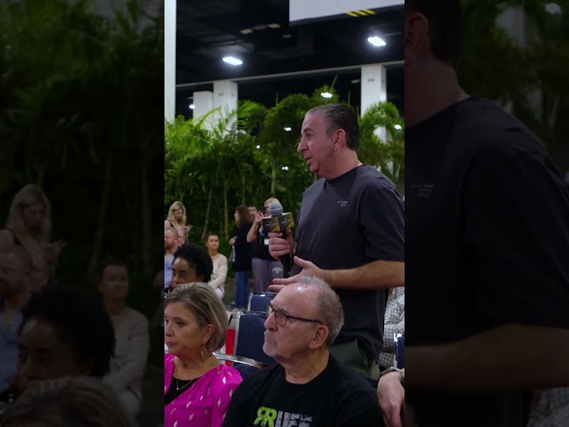 TV Star Sabrina Soto LIVE at Miami Home Show! 🤩Don’t Miss This!  #celebritydesigner #miami #homeshow