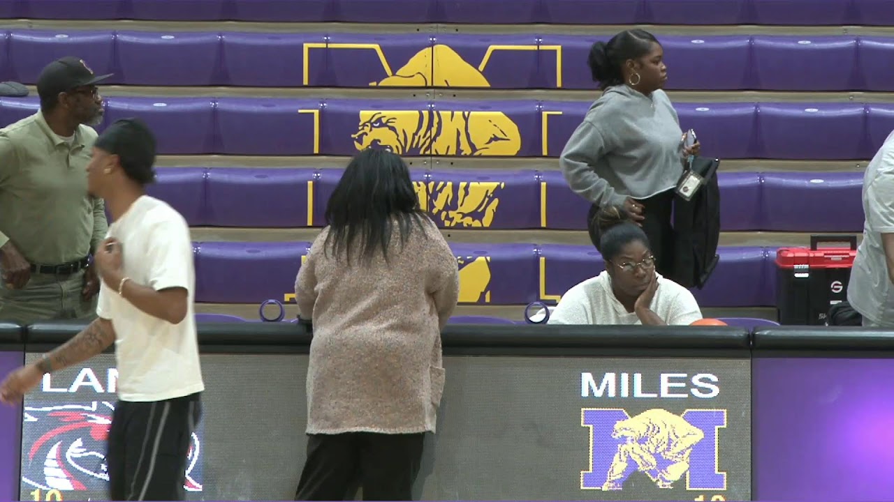 Lane vs Miles. (clean no graphics)