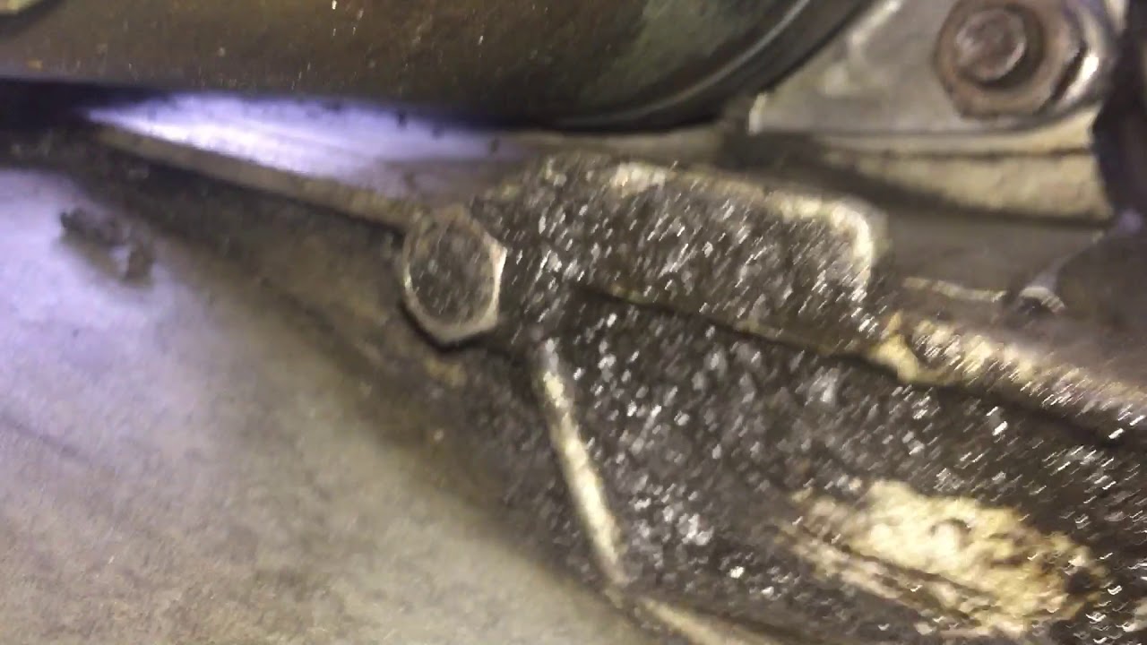 Течь заднего сальника коленвала ока - YouTube