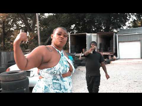 Lucky Moody x Nebraska DP Nagging Official Music Video (Directed By Arrogant Dreams) auf YouTube ansehen Lucky Moody x Nebraska DP Nagging Official Music Video (Directed By Arrogant Dreams) auf YouTube ansehen