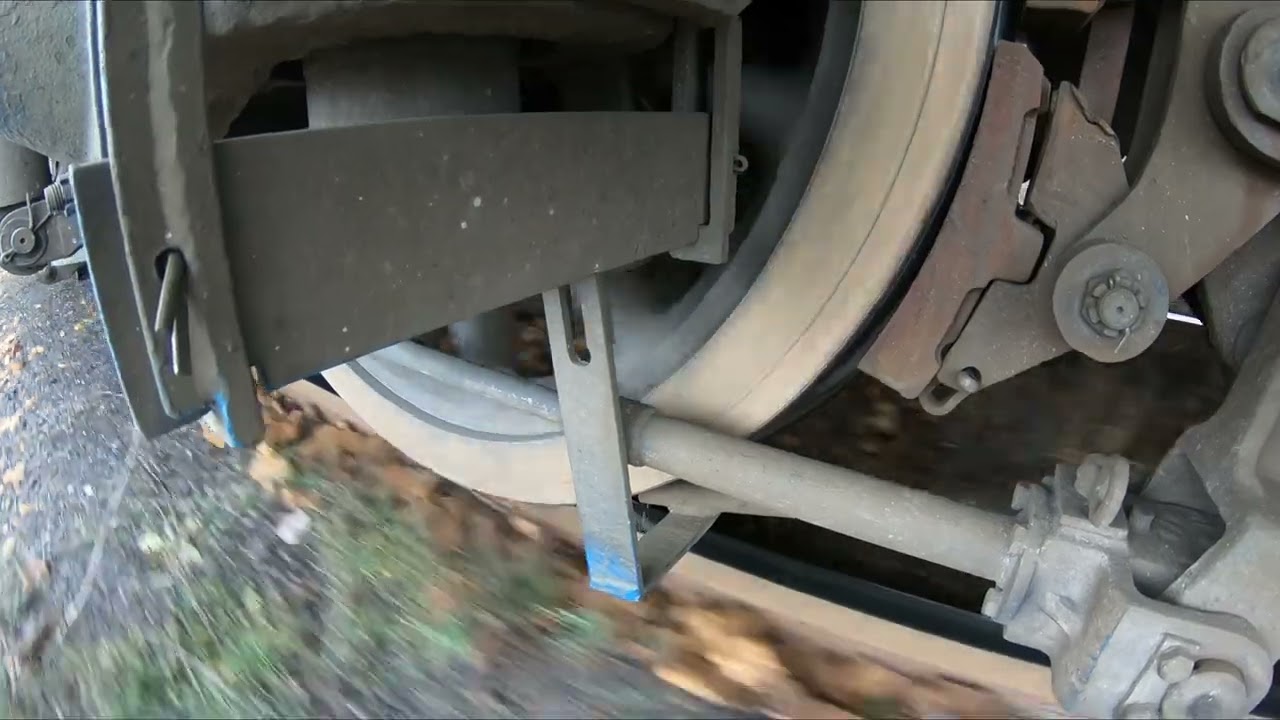 Wheel slipping and sanding with very heavy train. YouTube