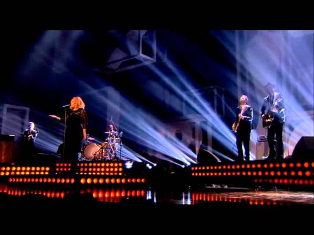 Adele - Rolling in the Deep (Brit Awards 2012) HQ class=