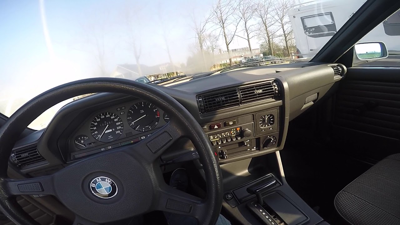 Cold start Bmw e30 318i m10 YouTube