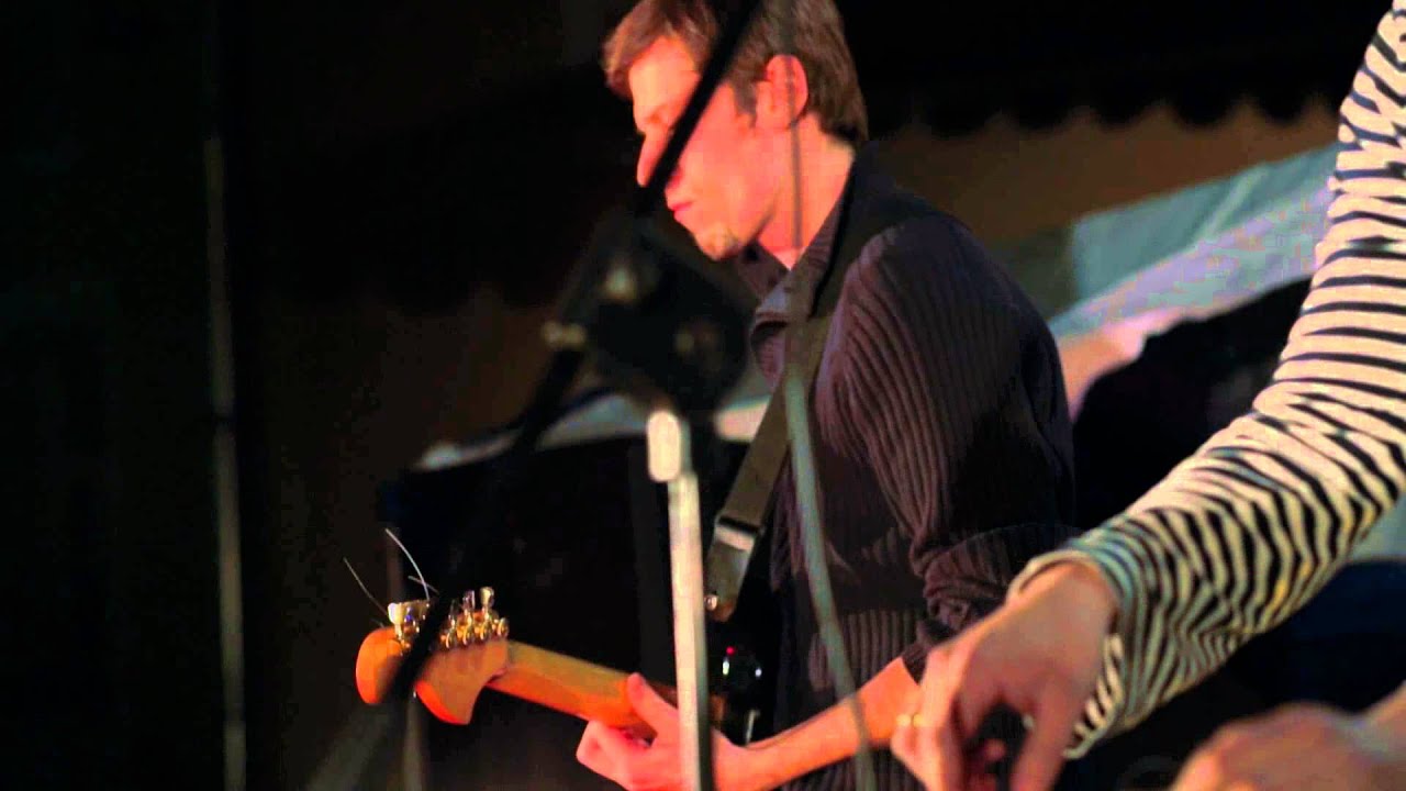 VoSne - the first electronic (live video)