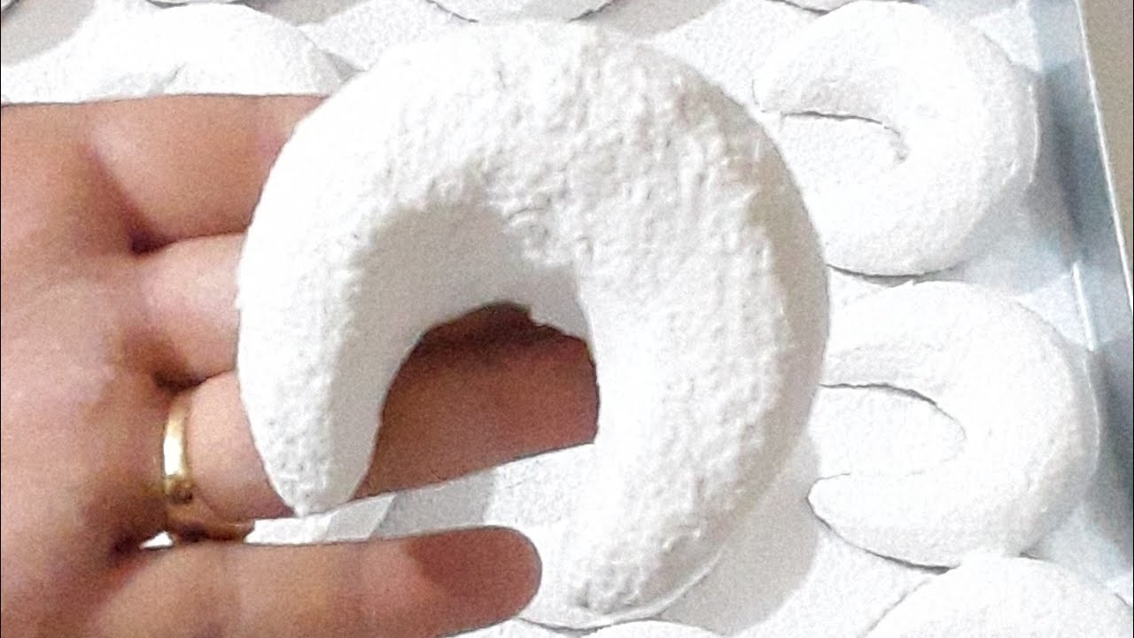 كومند 120 حبة تشاراك مسكر  جزائري الاصل   و25 حبة عرايش للعيد بعجينة رائعة سلطان مائدة العيد