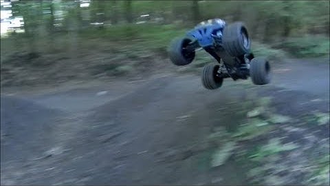 E-Maxx & Stampede BMX Trail Invasion (E-Maxx transmission failure)-RC Overdose