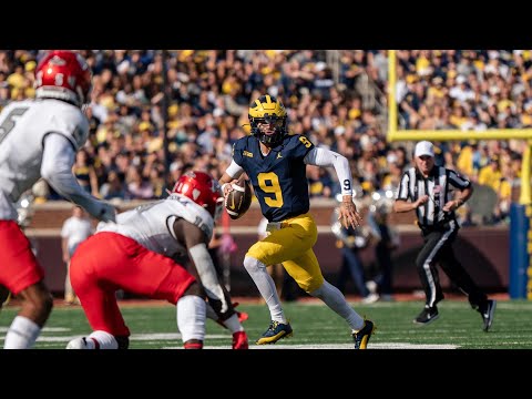 JJ McCarthy finds Roman Wilson for touchdown in Michigan Wolverines 35-7 win over UNLV Rebels