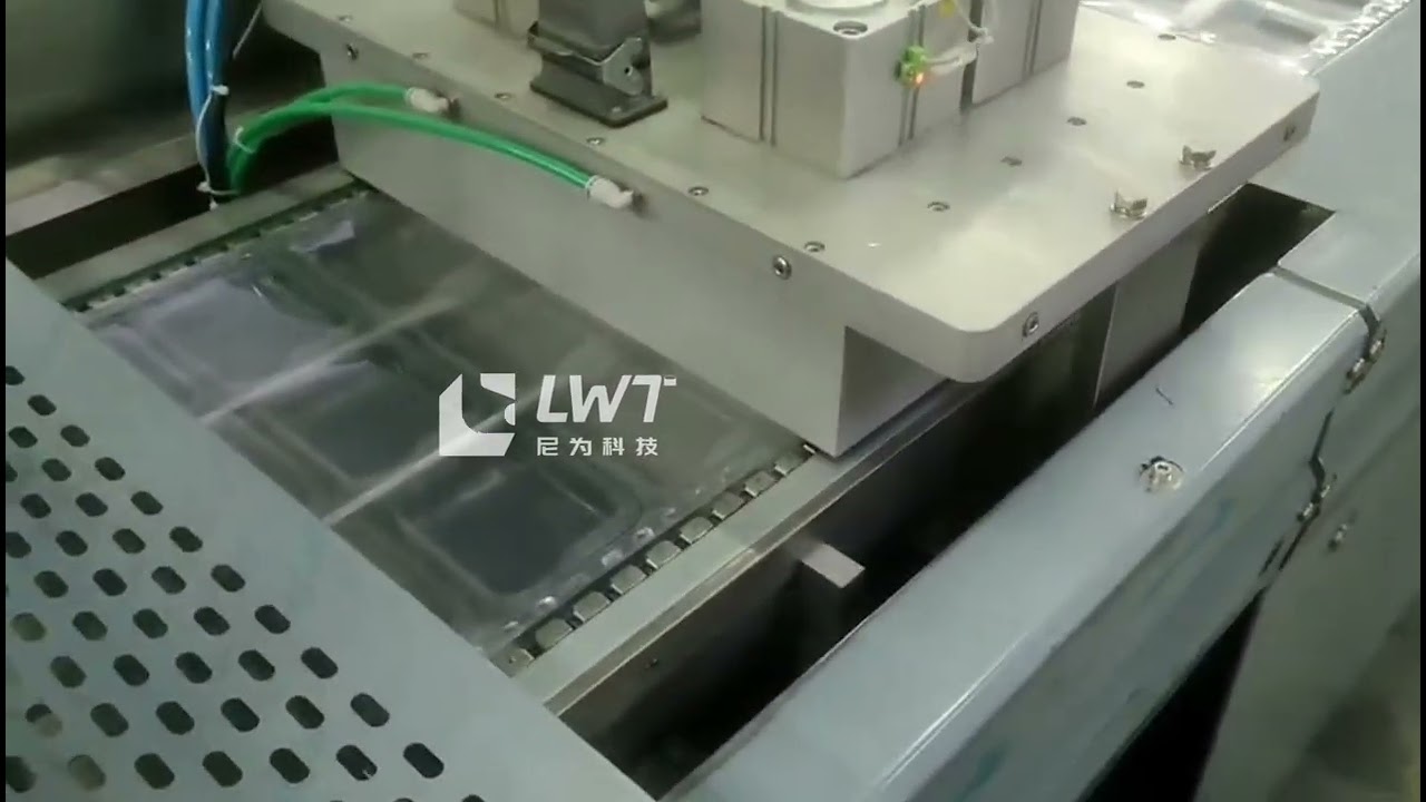 Cheese vacuum packing machine