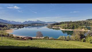 Le Sentier du Lac de la Gruyère (dans le canton de Fribourg, en Suisse)