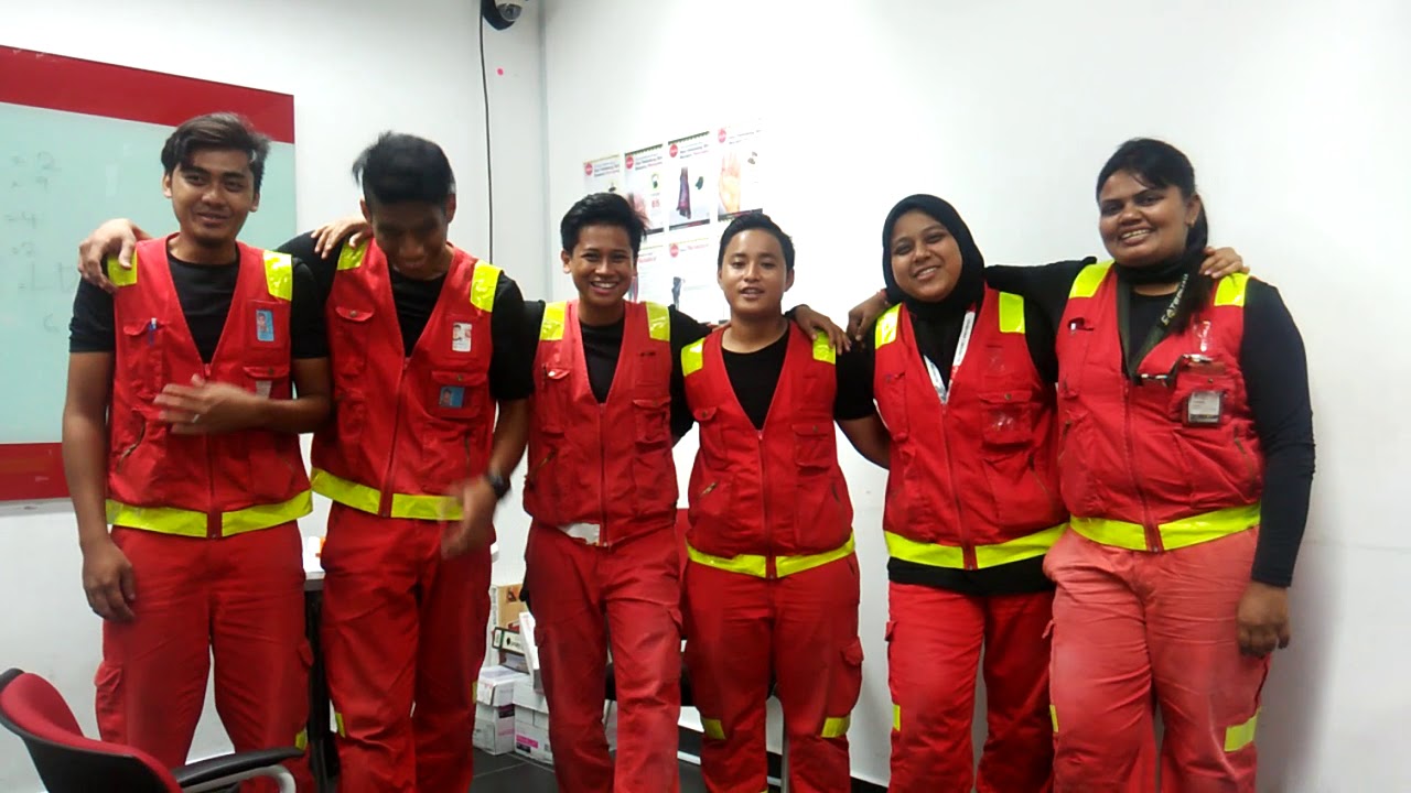 Ramp agent Airasia random video YouTube