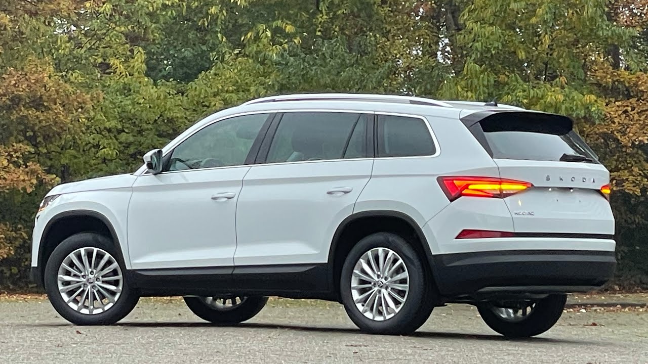 Skoda NEW Kodiaq 2022  Style Business in 4K Moon White 18 inch Trinity Walk around & Detail inside