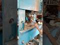PARALLELISM WITH BUSHES AND PINS USING HYDRAULIC PRESSING MACHINE TO REPAIR EXCAVATOR'S TRACK CHAIN