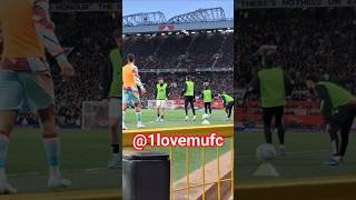 Mason Mount, Leny Yoro, Mazraoui, Malacia warming up - Manchester United V Brentford 27apr2026