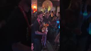 Declan Rice celebrating with the PL trophy last night 🕺🏻 #afc #arsenal