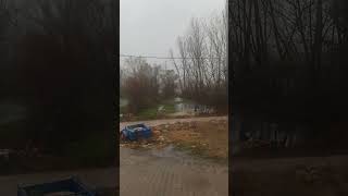 Boşver Hayat Kısa Değmez Bir ........