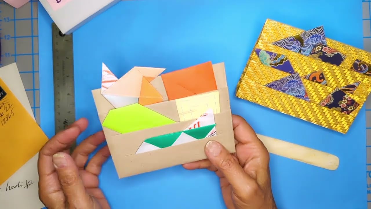 Hedi Kyle's Pleated Display Stand