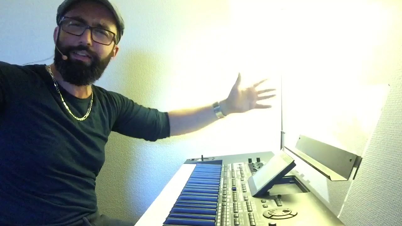 عزف شعبي مصري حماسي مع وليد المطعم