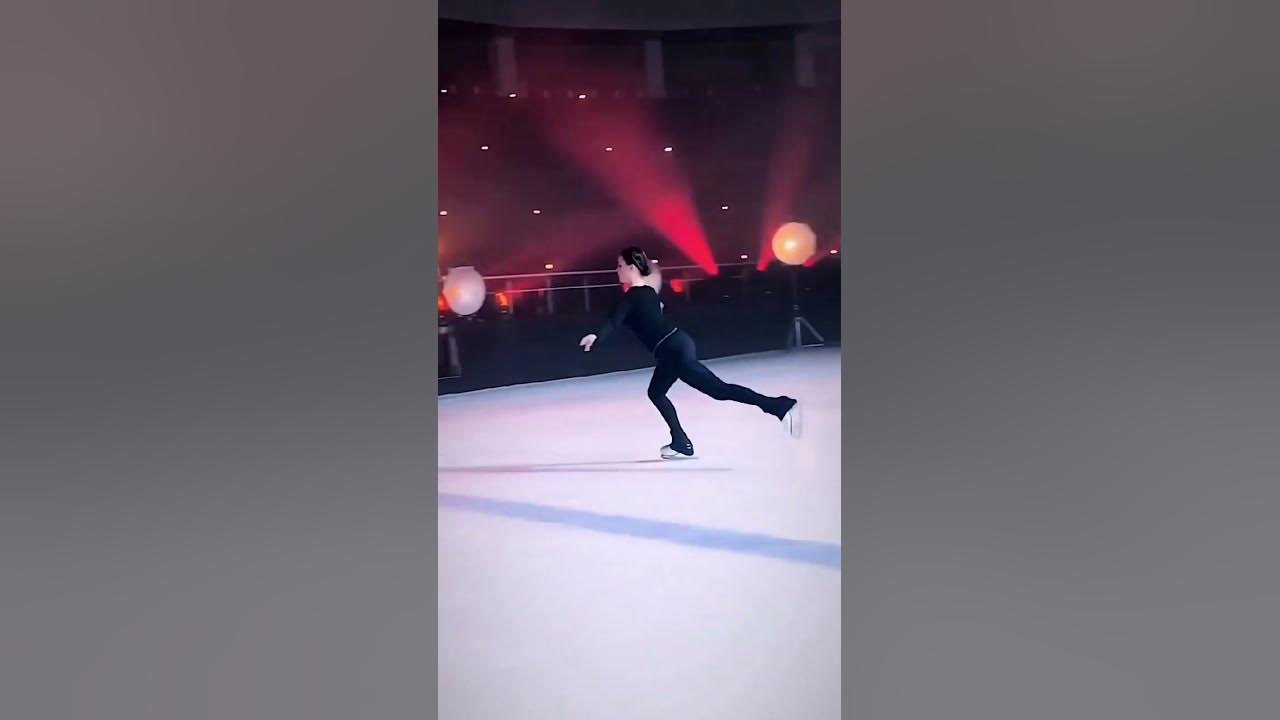 Анна Щербакова шпагат