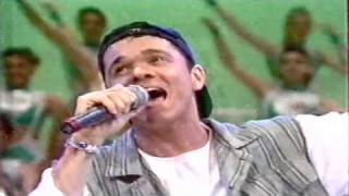 Netinho cantando Total em 1994 no Domingão do Faustão II