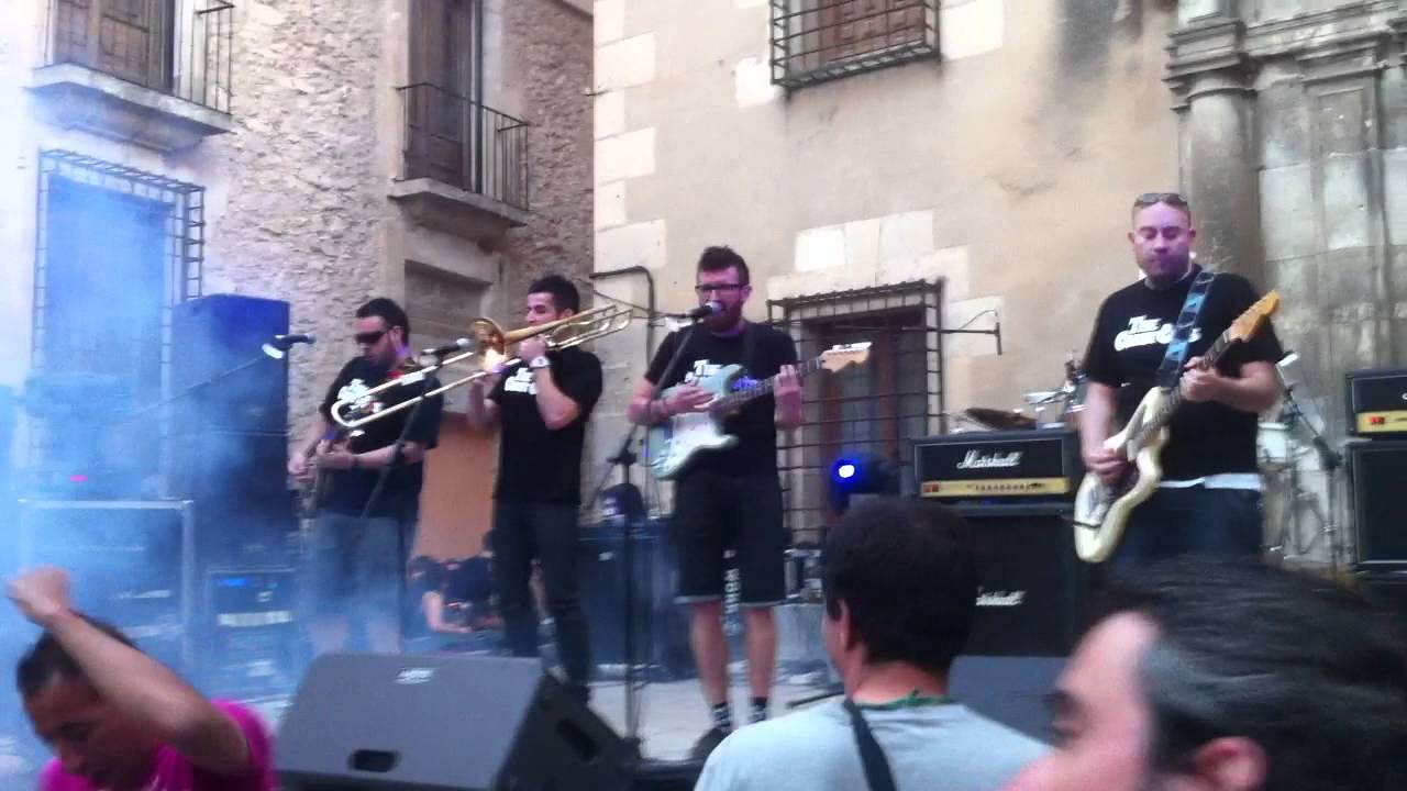 PORQUE TE VAS. THE COAST CATS