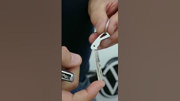 Did you know? This key hack has your back 🚗🔑