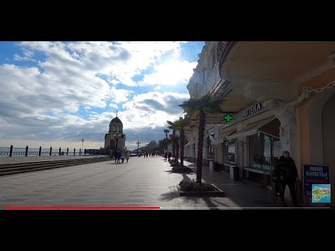 ▶️ Гуляю по городу и стая собак за мной Море. Набережная Ялты. Крым сегодня 2023 /Ялта на ЮТУБ