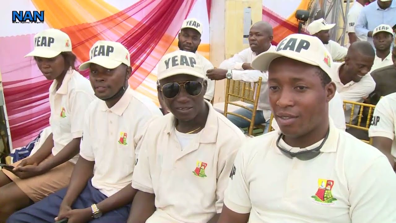 Makinde disburses N1.5bn to 1,000 youths