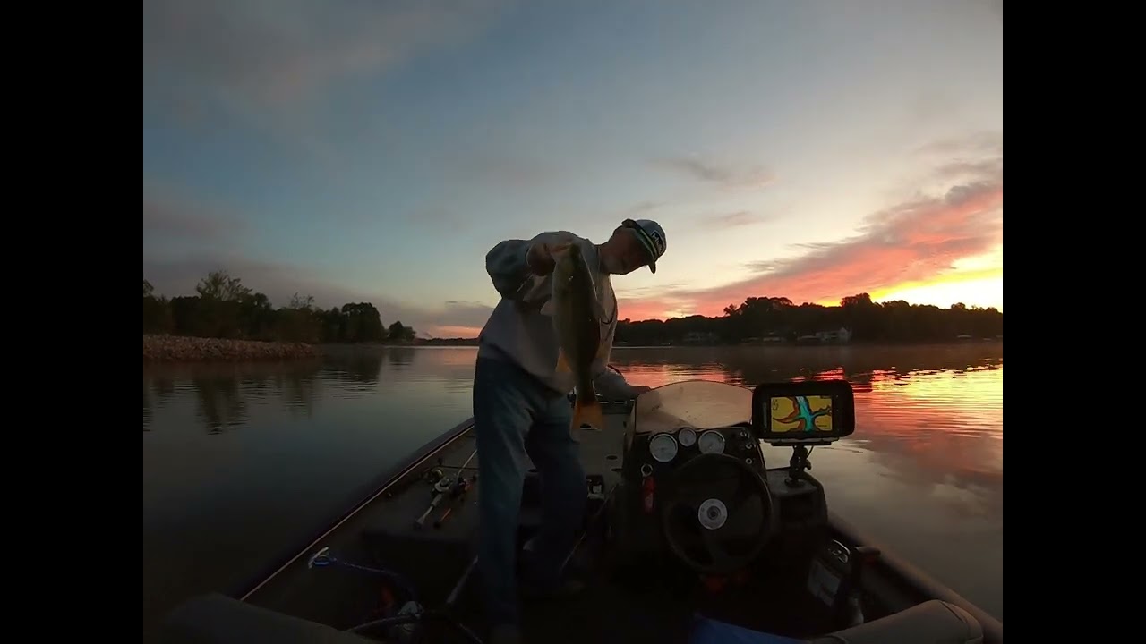 Slow Sept  Bass Fishing Lake Norman
