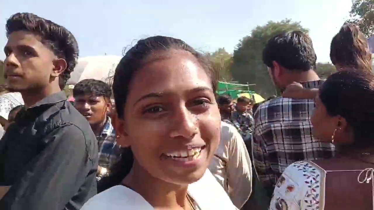 Madodhar meda ma full moj kari