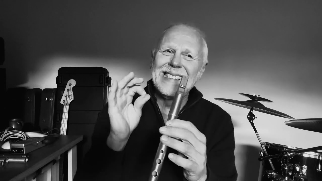 The New Optima Mezzo D Tuneable Whistle - YouTube