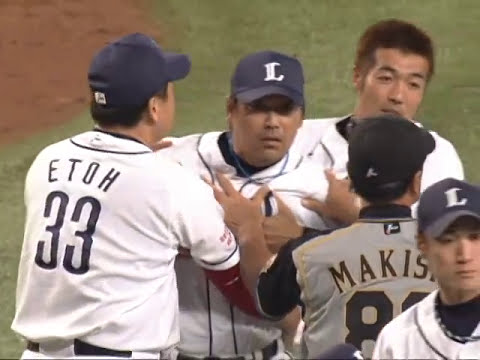 埼玉西武と北海道日本ハムがもみ合いに【一触即発ノーカット】