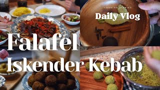 Falafel, Turkish İskender Kebab & Arabic Yellow Rice Cooking Vlog Resimi