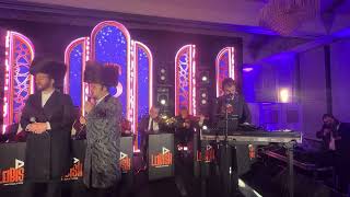 Leibish Posen on the keys \u0026 Shloimy Gertner \u0026 Lipa Schmeltzer \u0026 Yitzy Singer 