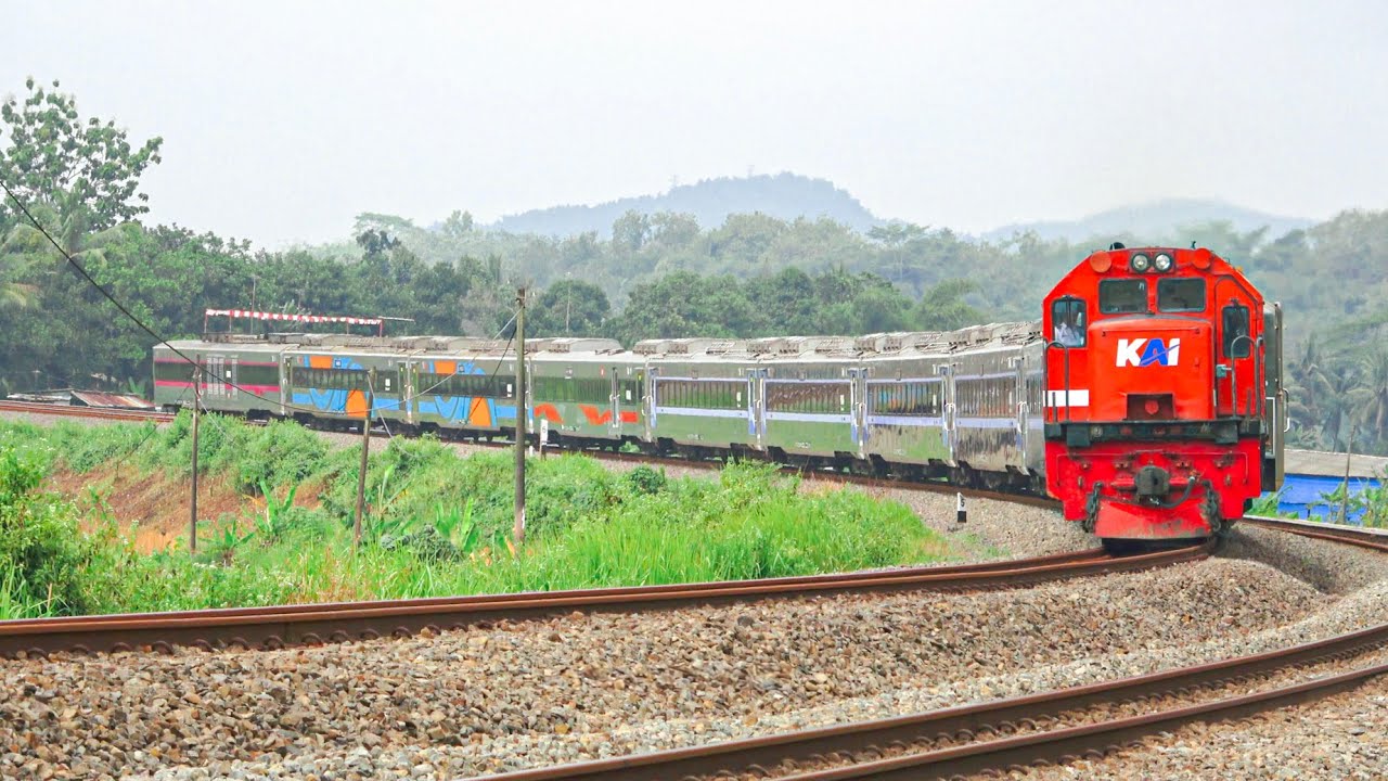 KERETA API PANJANG‼️ MENEMUKAN 25 KERETA API DI TIBER KEDIRI DAN STASIUN KARANGGANDUL