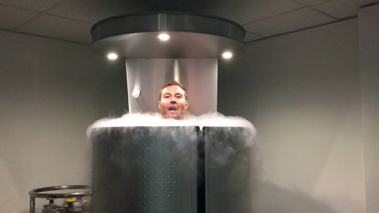 Australian, NSW and Penrith Panthers star Trent Merrin eliminating muscle soreness @ Cryo Fitness