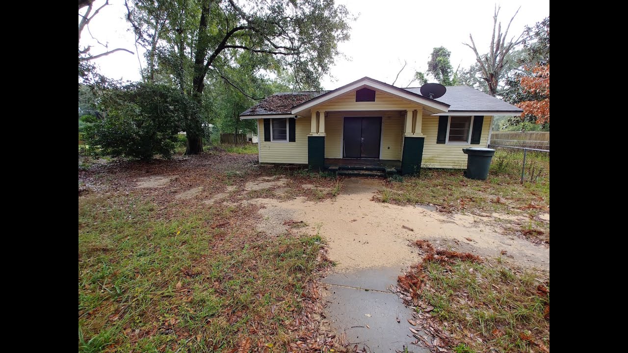 Pensacola Homes for Sale 2401 E Johnson Ave, Pensacola, FL 32514