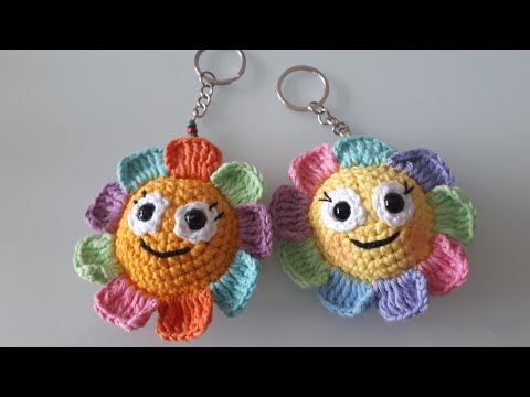 RENKLİ PAPATYA ANAHTARLIK YAPIMI (Crochet making colorful daisy keychain)