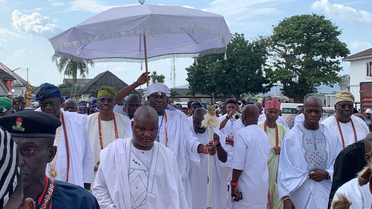 Ile-Ife Paused as Ooni of Ife Adeyeye Ogunwusi Installs Dr Afolashade Shona as Yeye Bobajiro Oodua