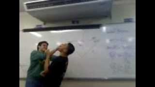 Baiano Enfiando Papel Na Boca Do Jaques