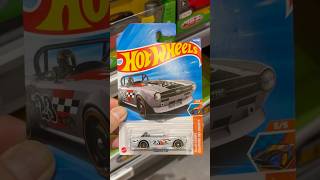 Hot Wheels Triumph TR6 Diecast #shorts #hotwheels #triumph #tr6